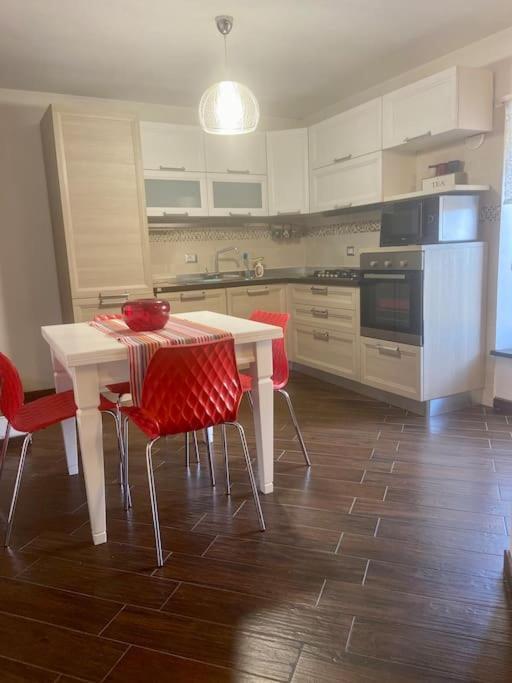 Апартаменти A Casa Mia Акквапенденте Екстер'єр фото